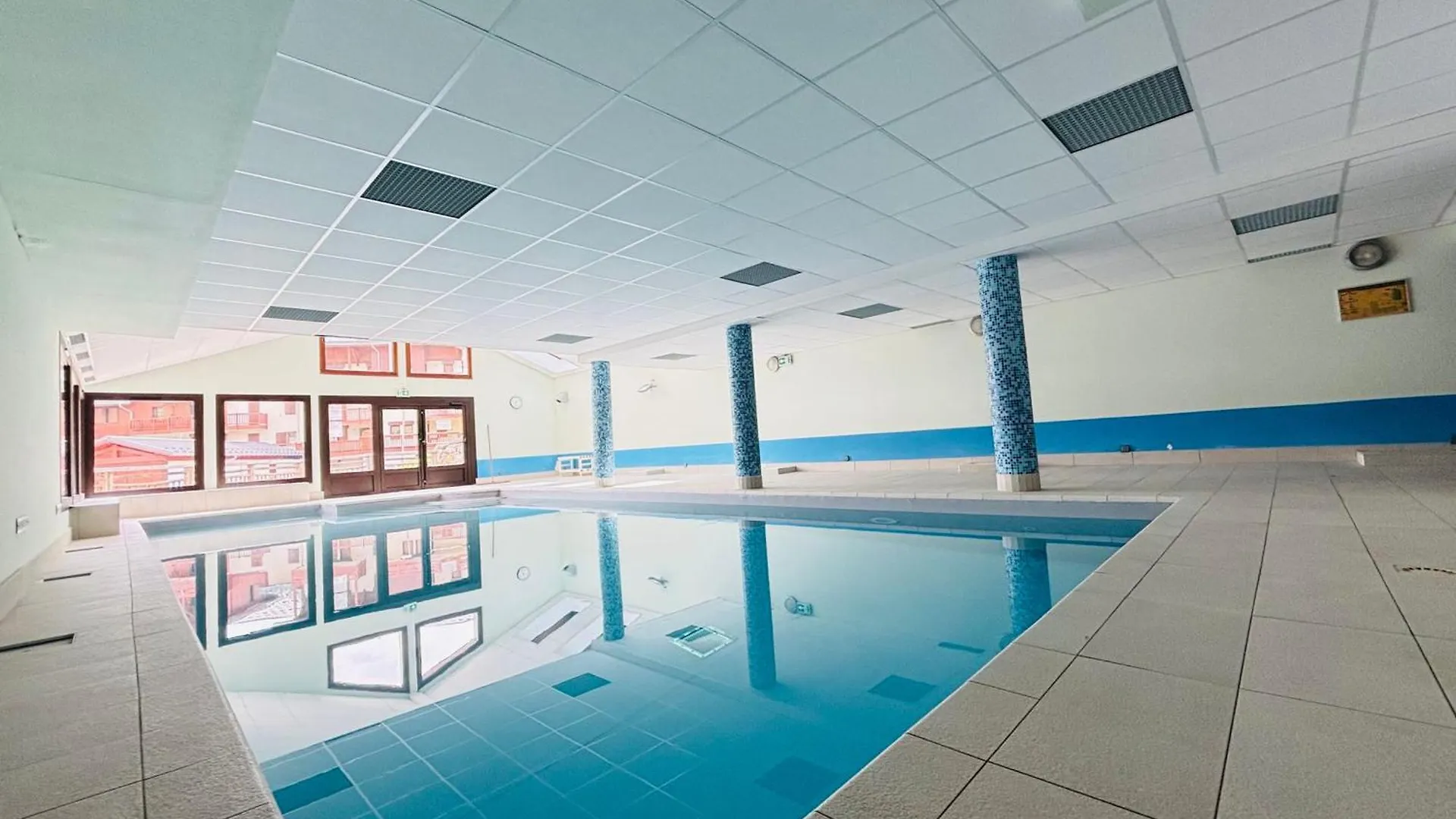 公寓 Appartement 2 Chambres Au Pied Des Pistes Avec Piscine Interieure - Fr-1-505-226 弗吕梅